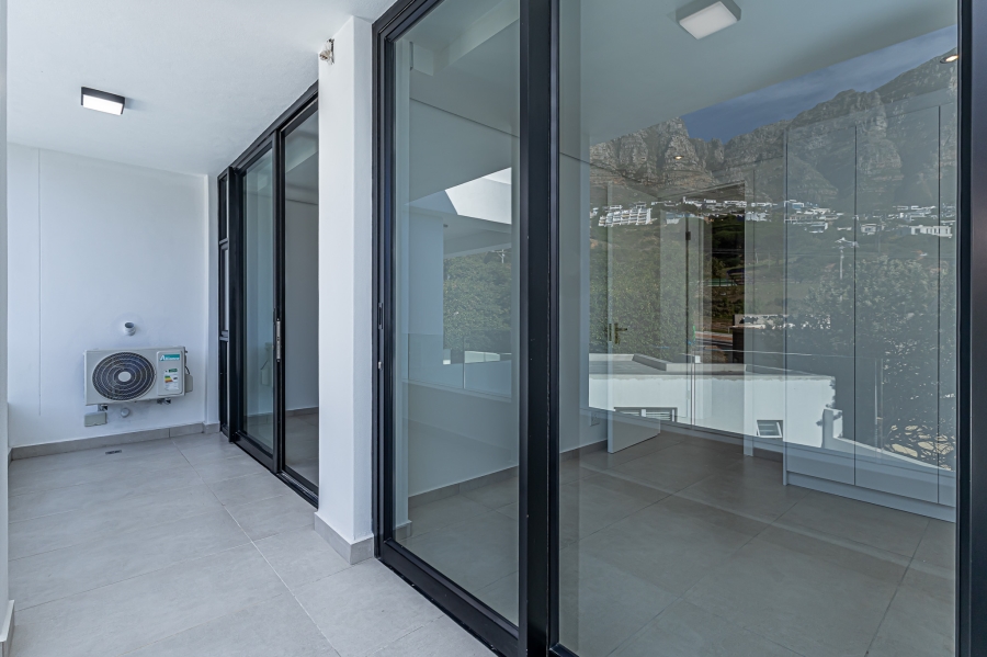 To Let 3 Bedroom Property for Rent in Camps Bay Western Cape